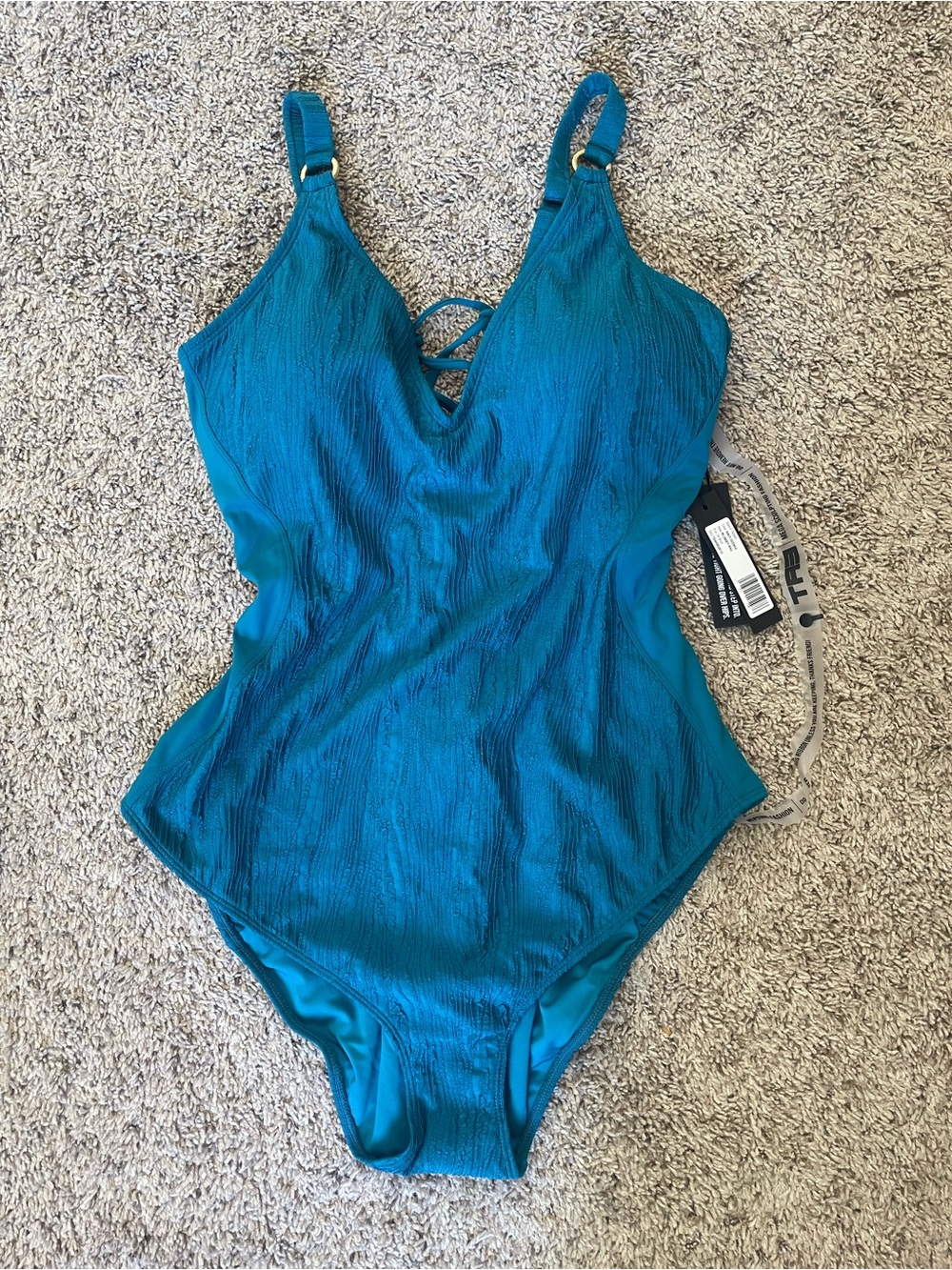 TA3 Plungey Ring One Piece Swimsuit Wavy Oceana 2X Short NWT
